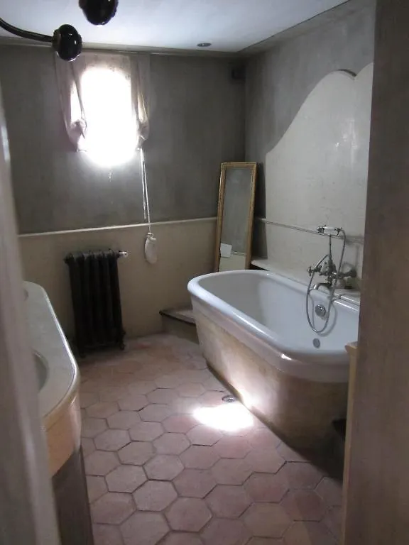 Les Rosees Bed & Breakfast Mougins
