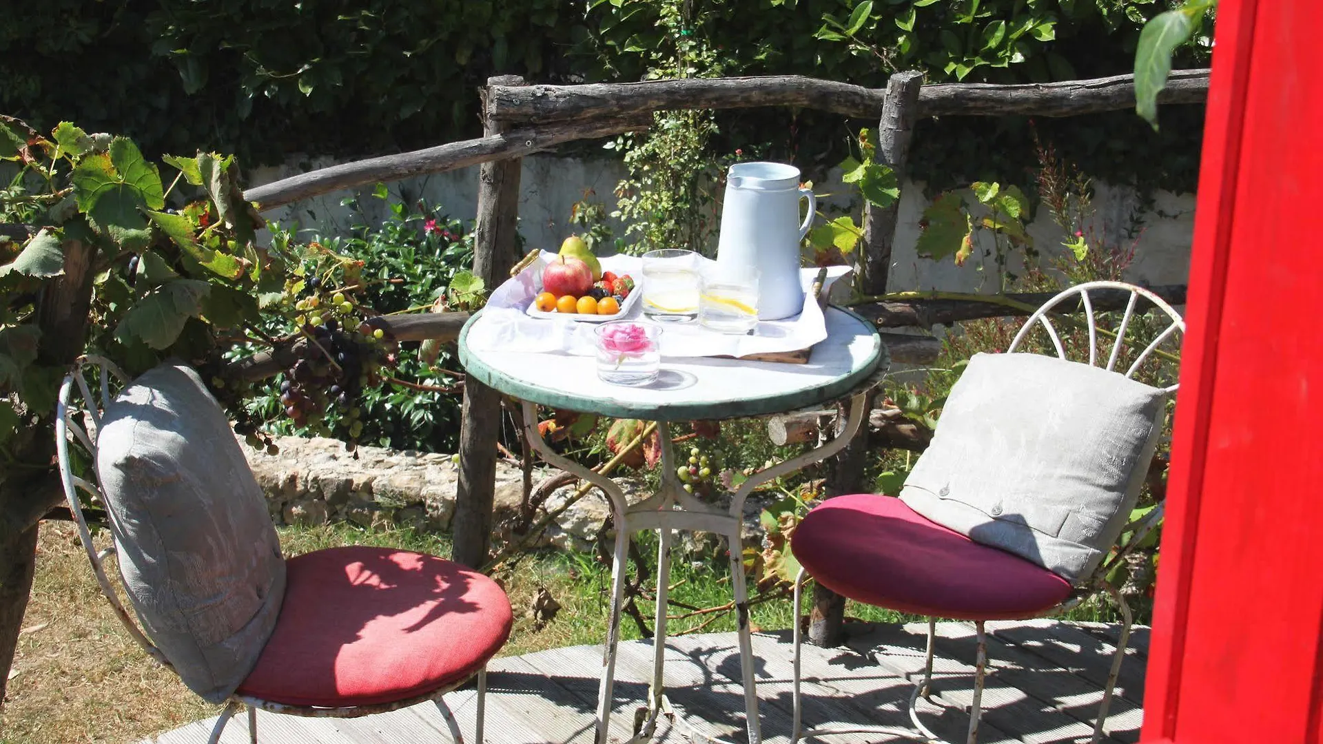 Les Rosees Bed & Breakfast Mougins